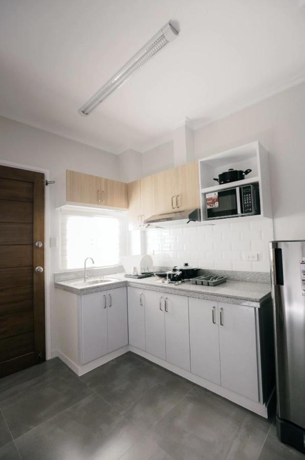 Two Bedroom Residential Home With Own Parking Angeles Exterior photo